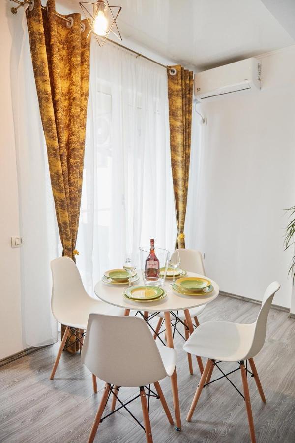 Năvodari Lemon Bite Studio Stefan Building מראה חיצוני תמונה
