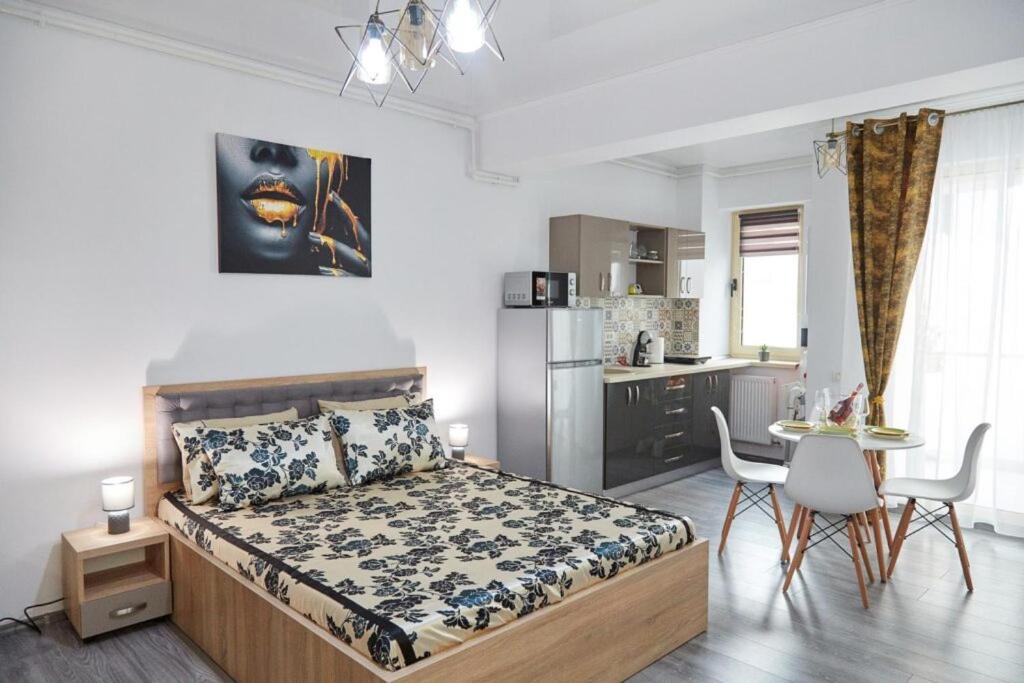 Năvodari Lemon Bite Studio Stefan Building מראה חיצוני תמונה